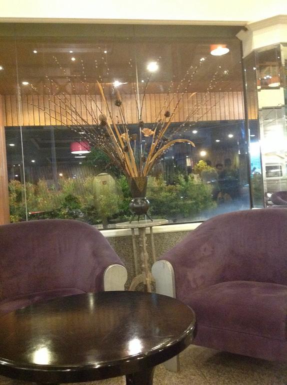 צ'יאנג מאי Highway Hotel מראה חיצוני תמונה