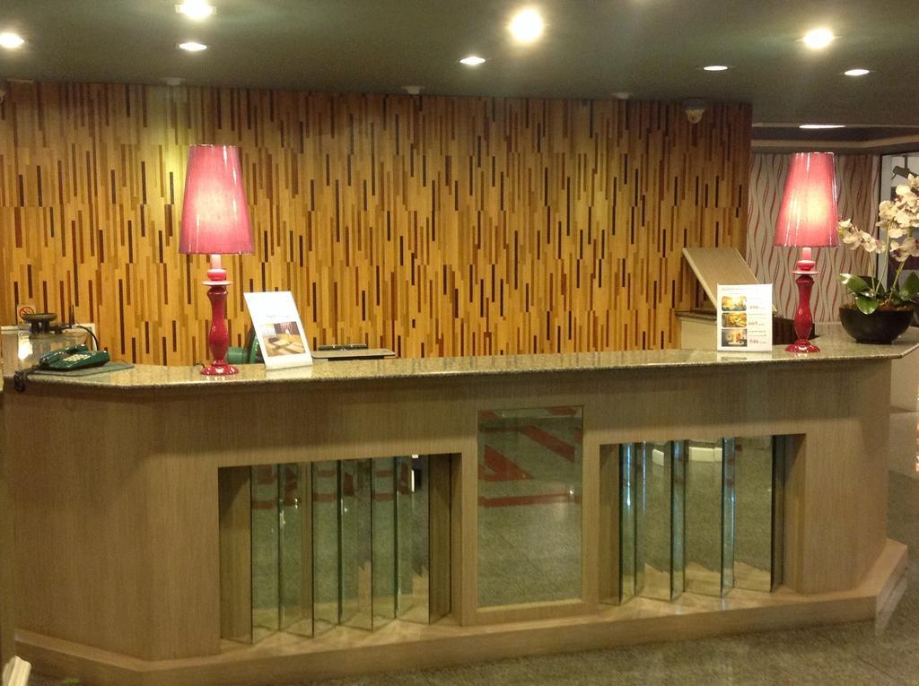 צ'יאנג מאי Highway Hotel מראה חיצוני תמונה
