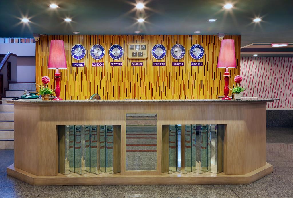 צ'יאנג מאי Highway Hotel מראה חיצוני תמונה