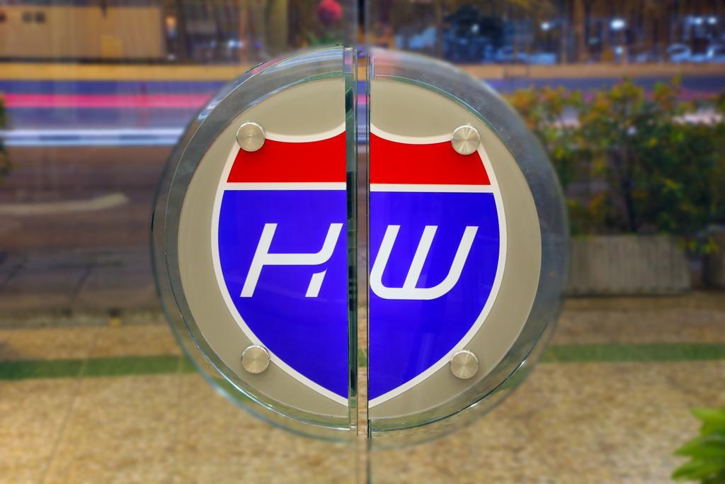 צ'יאנג מאי Highway Hotel מראה חיצוני תמונה