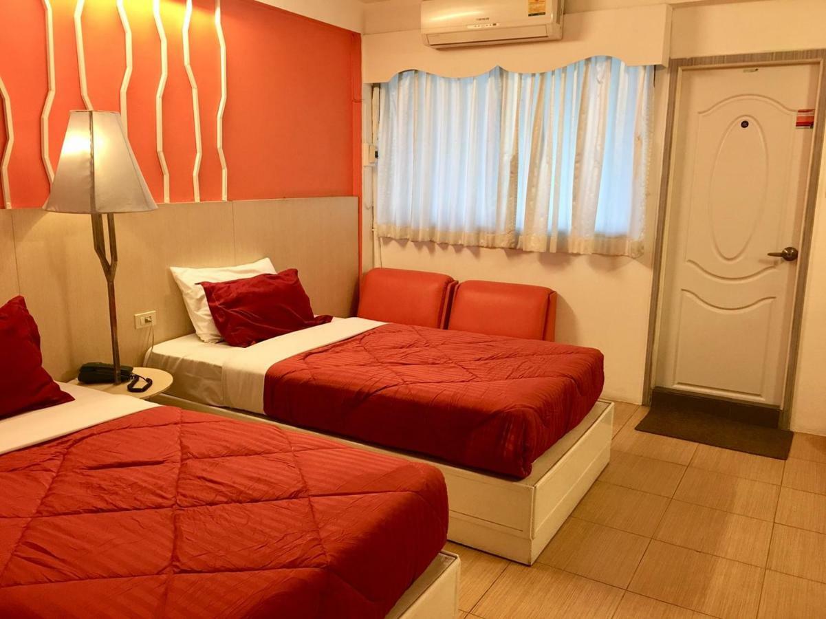 צ'יאנג מאי Highway Hotel מראה חיצוני תמונה